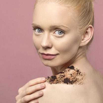 مقشر القهوة بالقهوة والكراميل